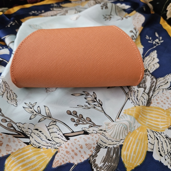 NWOT Tory Burch Sunglasses Case - Picture 5 of 9